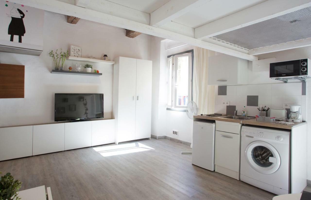 Gregbnb - Filet Suspendu ! - Parking Inclus - Climatise - Wifi -15Min Gare Toulon Luaran gambar